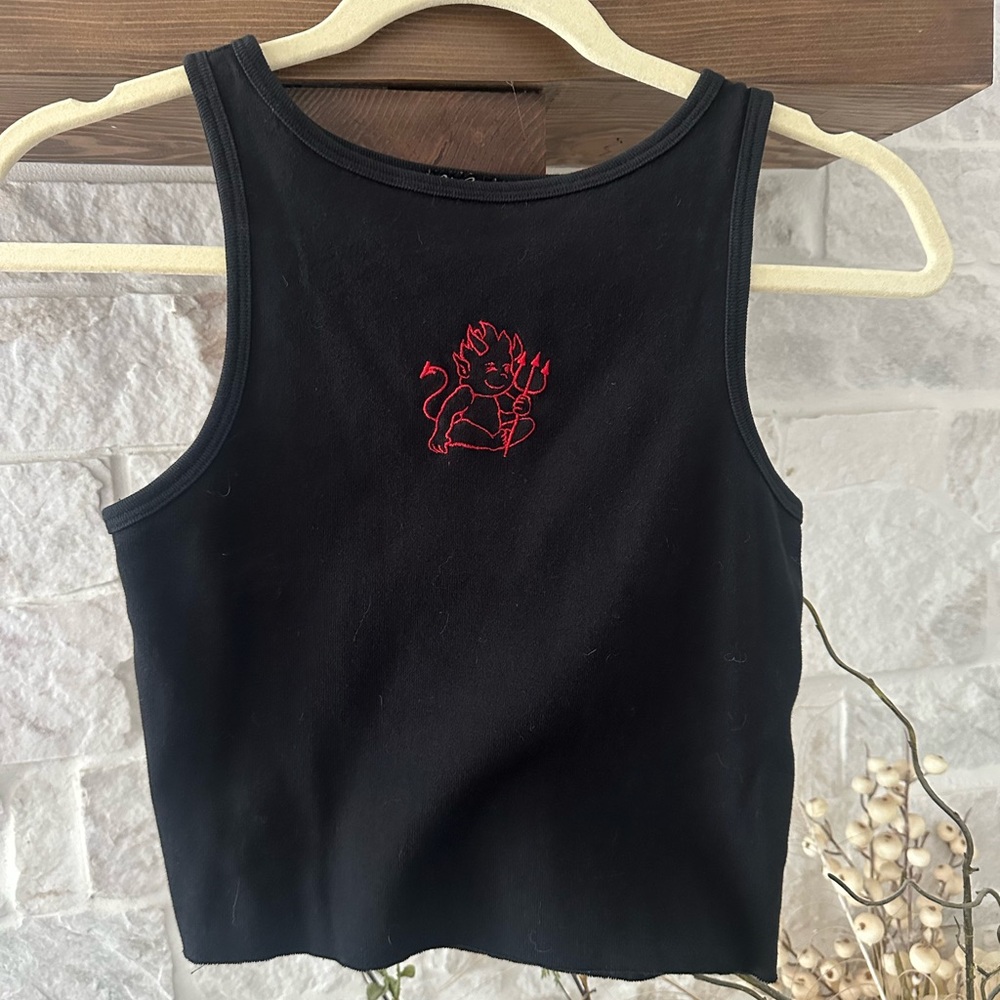 little devil tank top❤️🖤